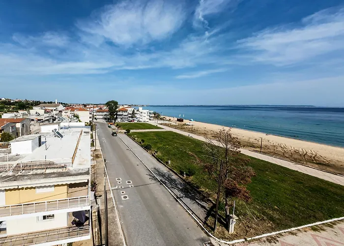 Happy Ellen Seafront Apartments By Travel Pro Services - Nea Plagia Halkidiki