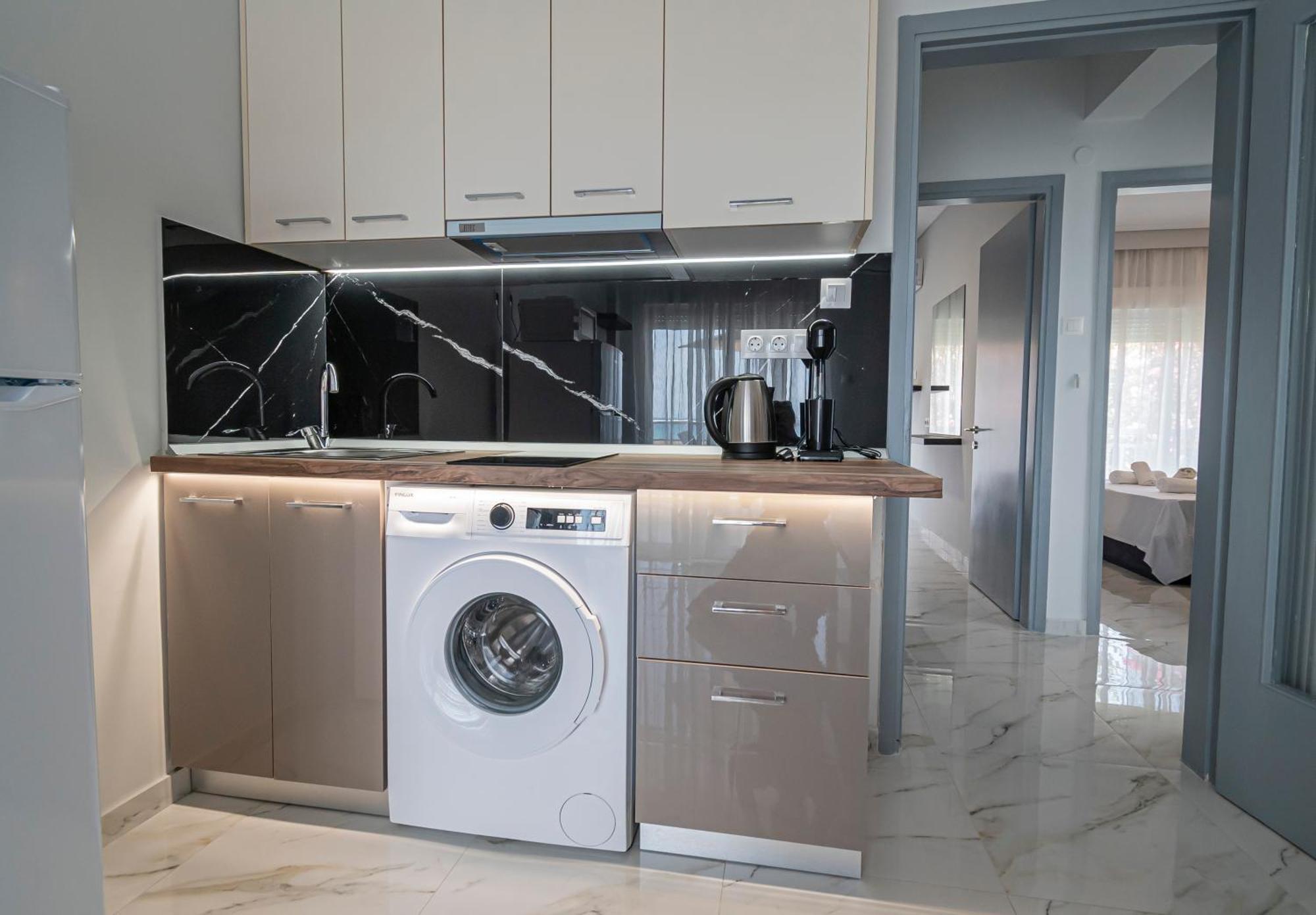 Apartment Happy Ellen Seafront By Travel Pro Services - Nea Plagia Halkidiki