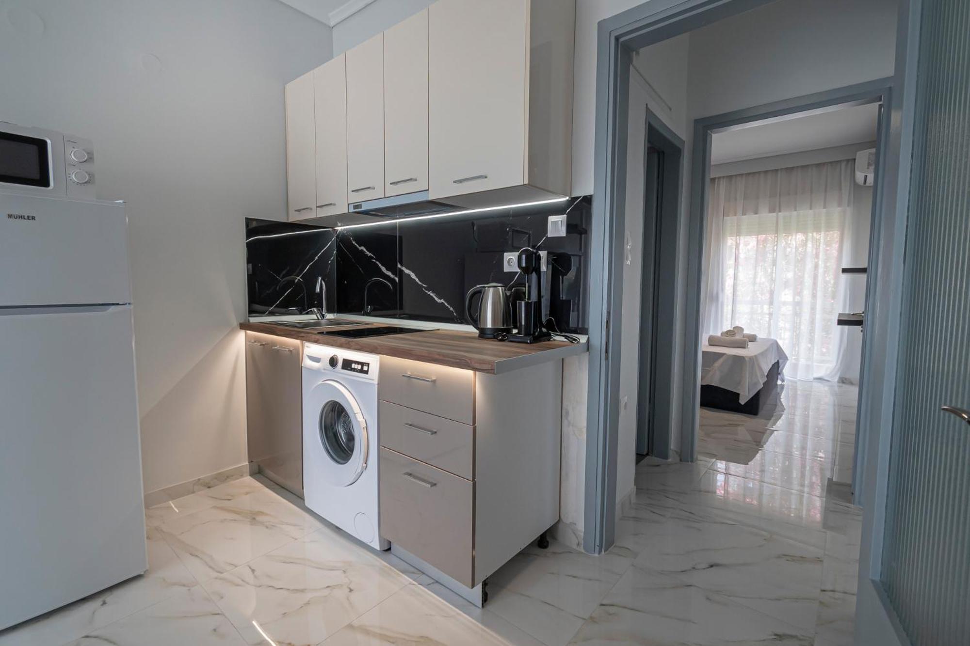 Happy Ellen Seafront By Travel Pro Services - Nea Plagia Halkidiki Apartment *