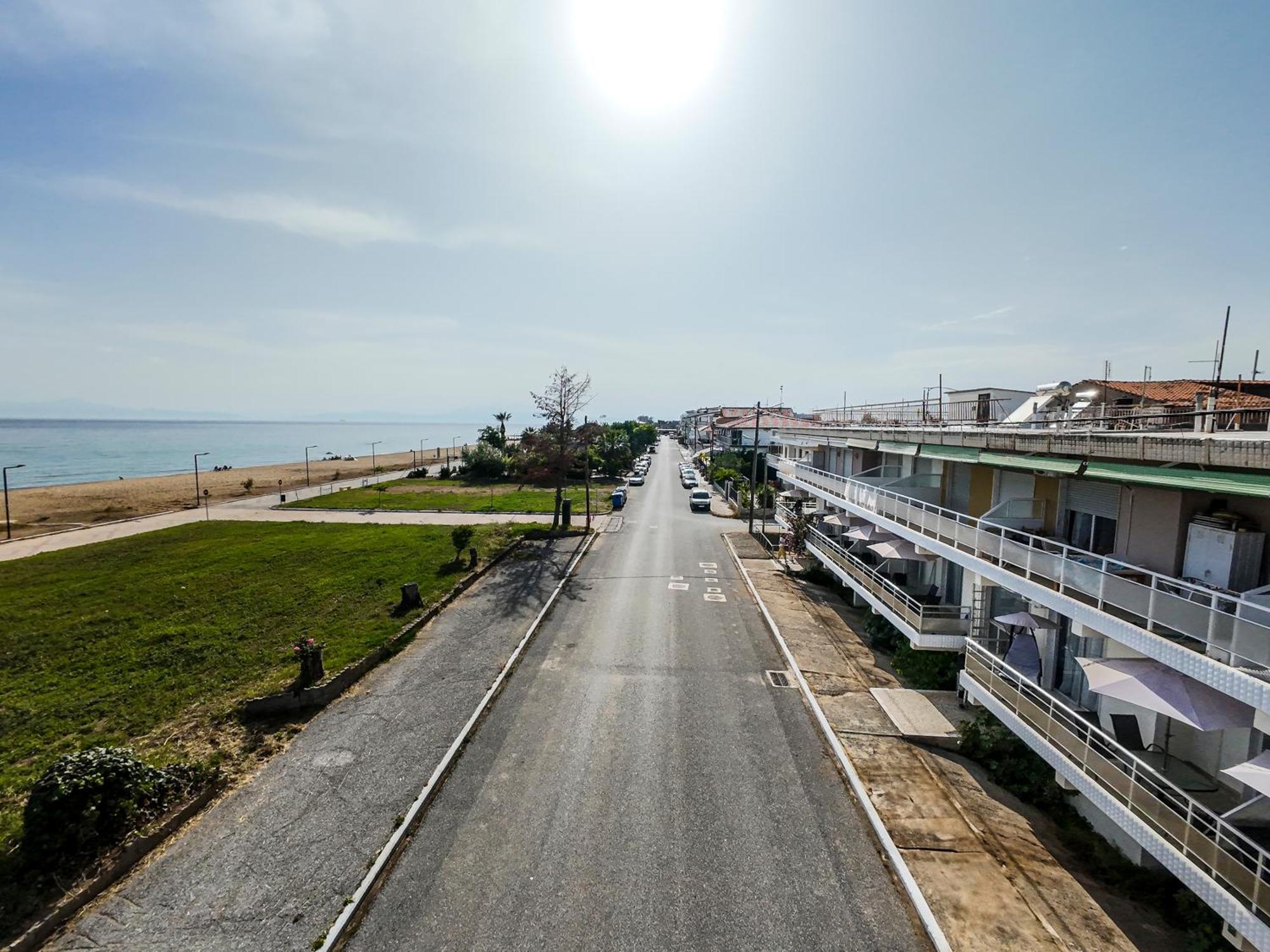 Happy Ellen Seafront By Travel Pro Services - Nea Plagia Halkidiki Apartment Flogita