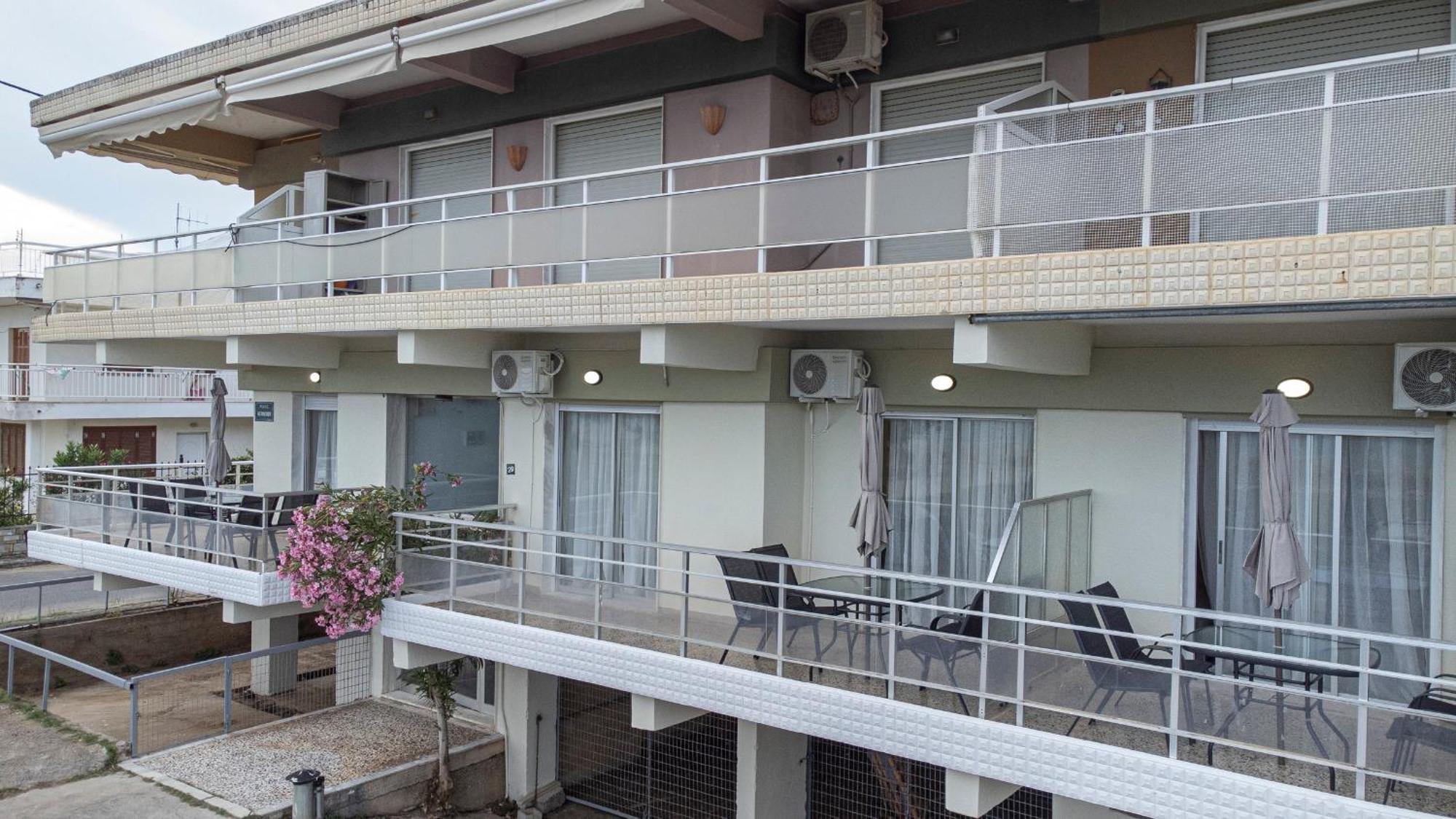 Happy Ellen Seafront By Travel Pro Services - Nea Plagia Halkidiki Apartment