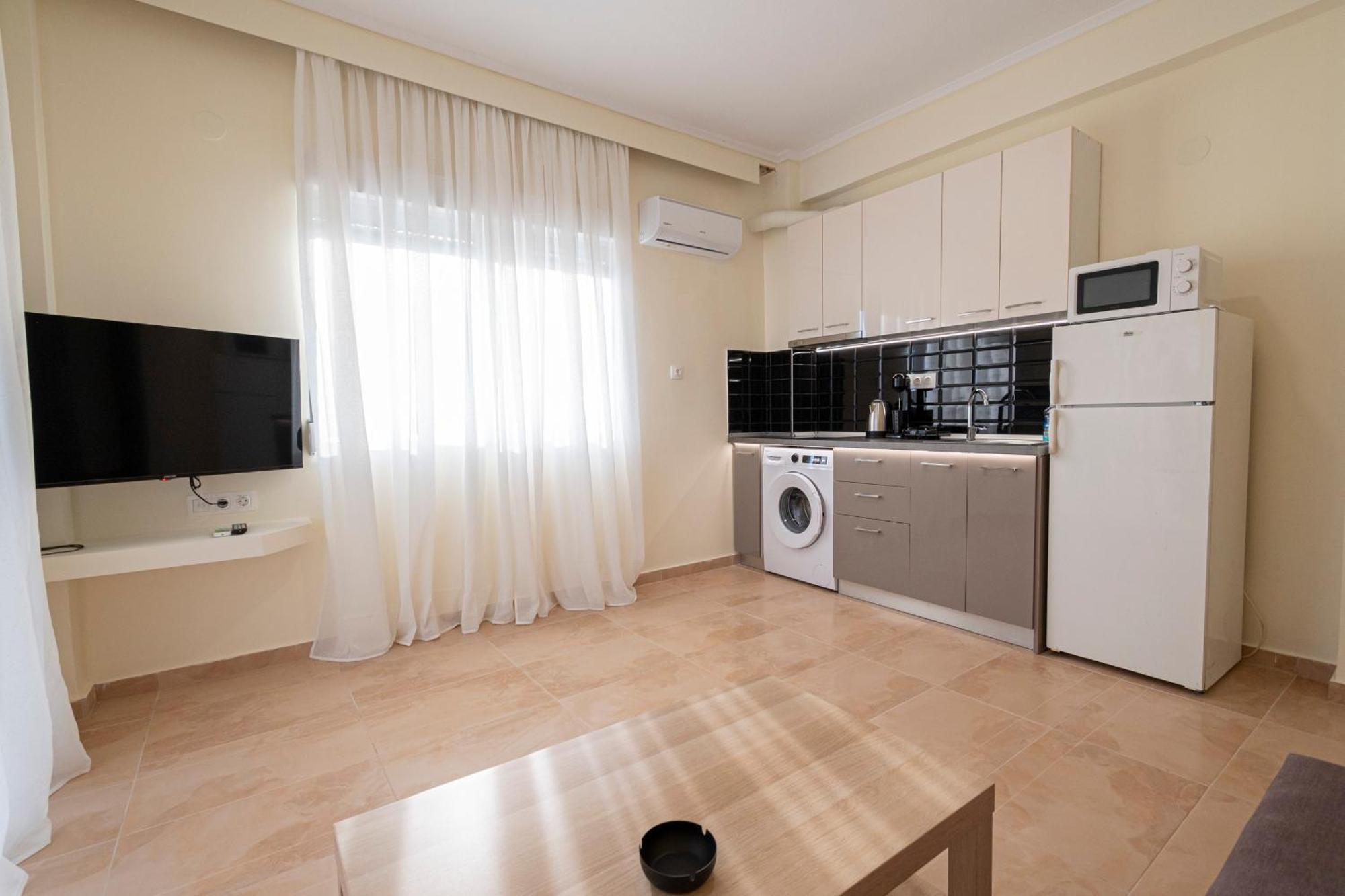 Apartment Happy Ellen Seafront By Travel Pro Services - Nea Plagia Halkidiki Flogita
